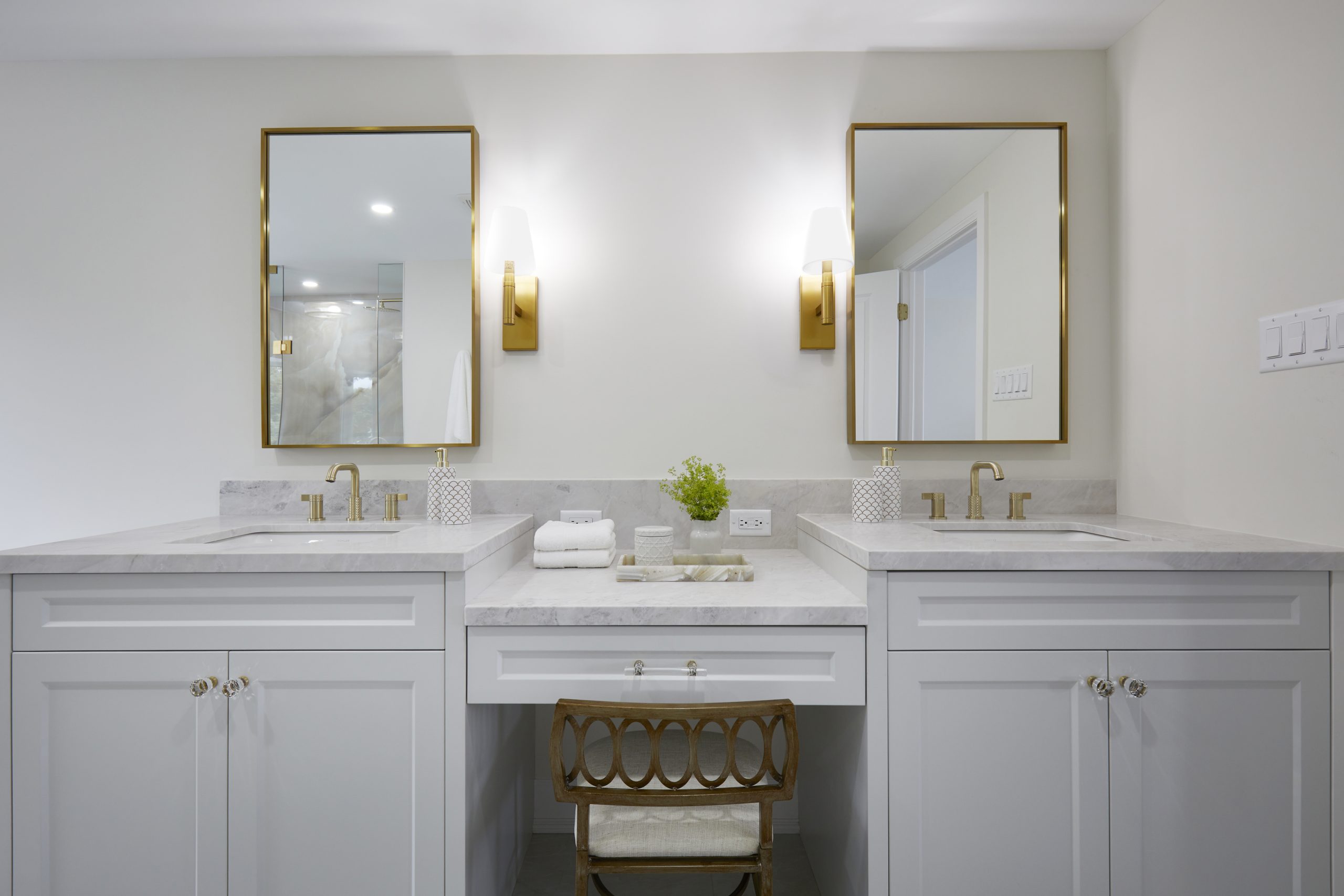 Barr Crescent custom cabinetry by Forma Fine Cabinetry