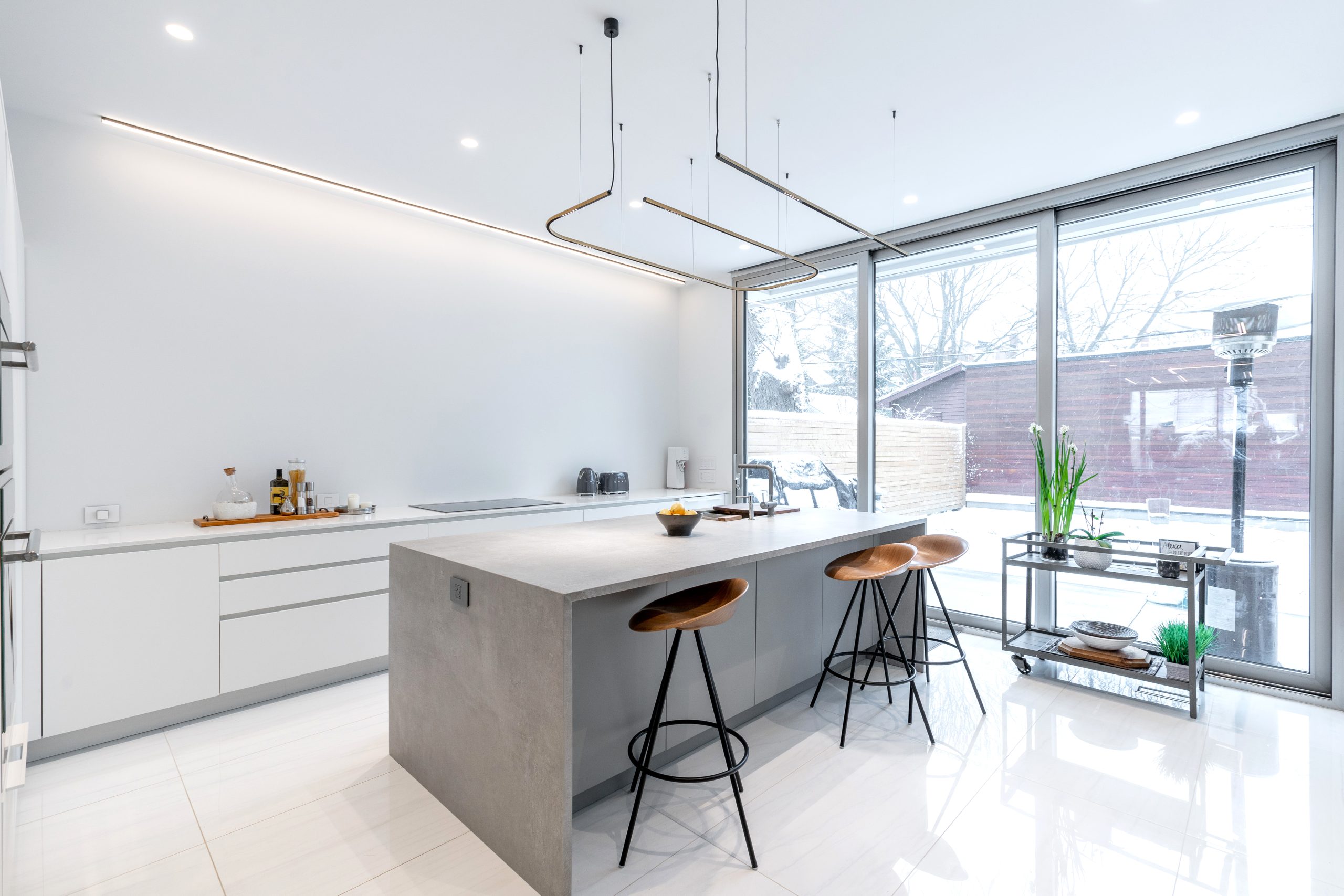 Minimalist Kitchen Cabinetry Grand View Toronto by Forma Fine Cabinetry